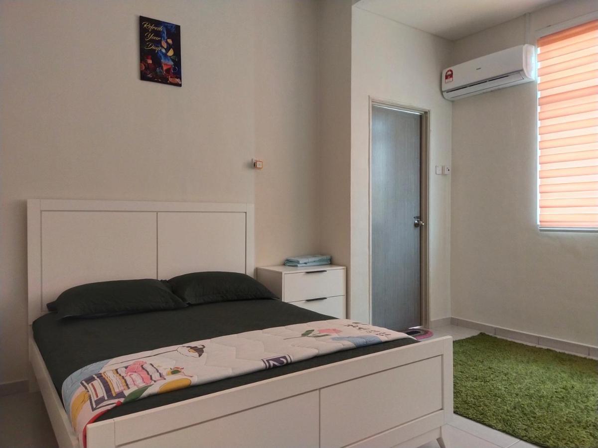Axaida Homestay Parit Jawa Bakar Parit Luaran gambar